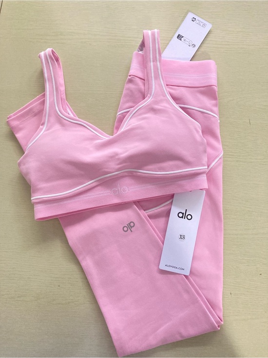 ALO Yoga Other - ALO Yoga Pink Seam-Trim Sports Bra & Leggings Set